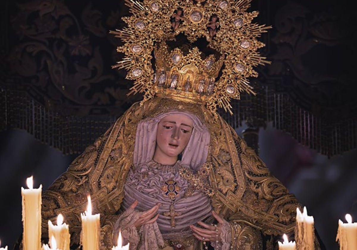 Fotografía de la portada de La Saeta de Otoño con la Virgen de los Dolores.