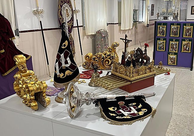 Exposición durante la Semana Cofrade del centro educativo.