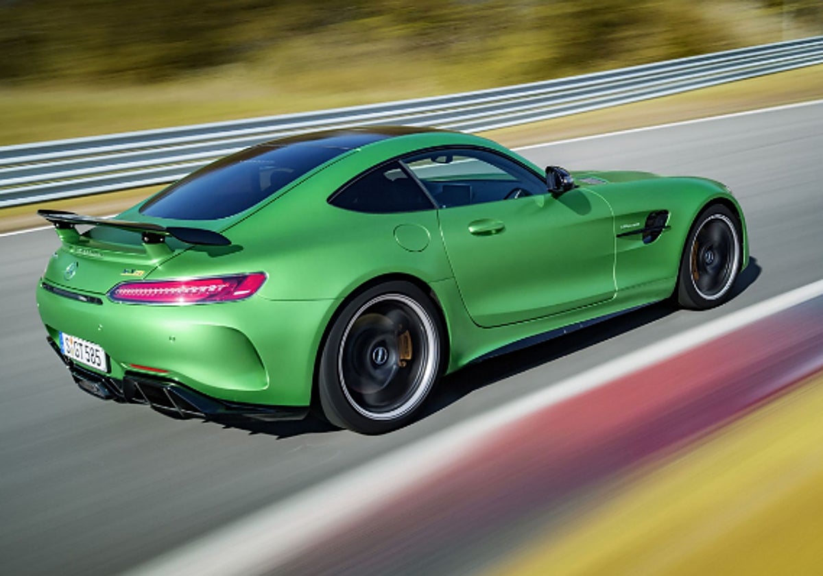 Un Mercedes AMG V8 similar al que fue retirado en La Rosaleda.