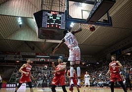 Sima machaca ante el Girona.