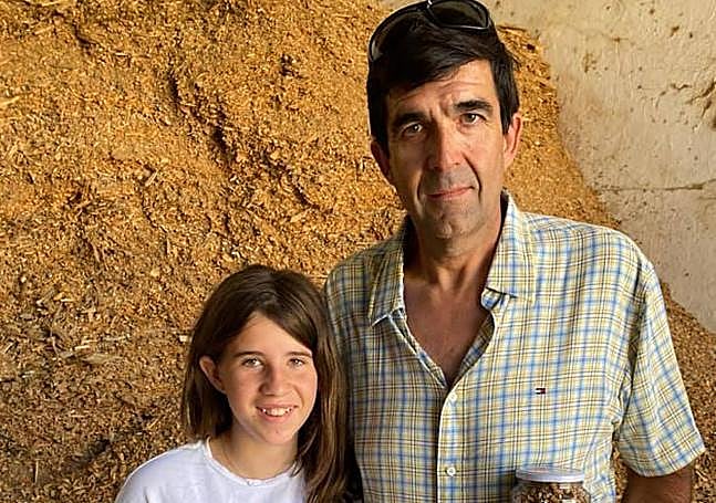 Jaime Infante con su hija Ángela.