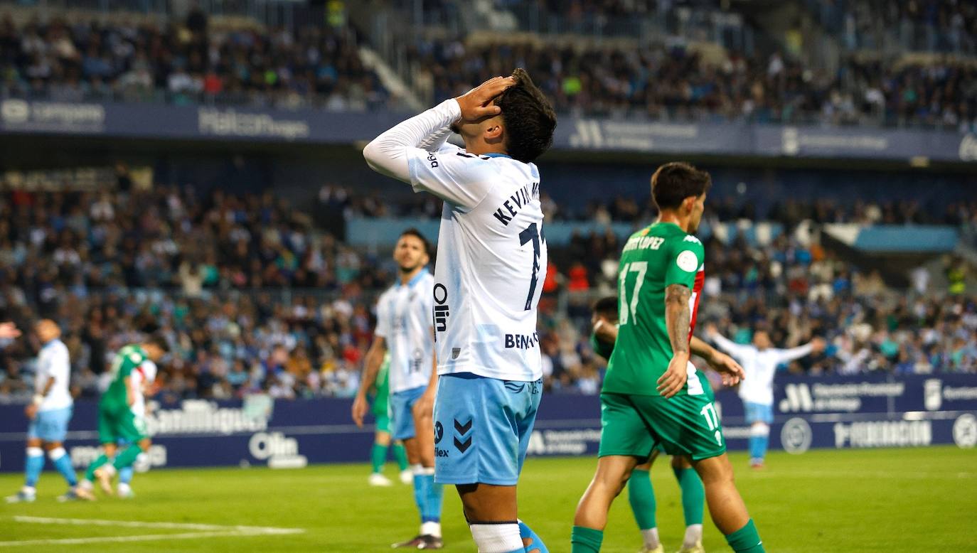 El Málaga-Alcoyano en La Rosaleda, en imágenes