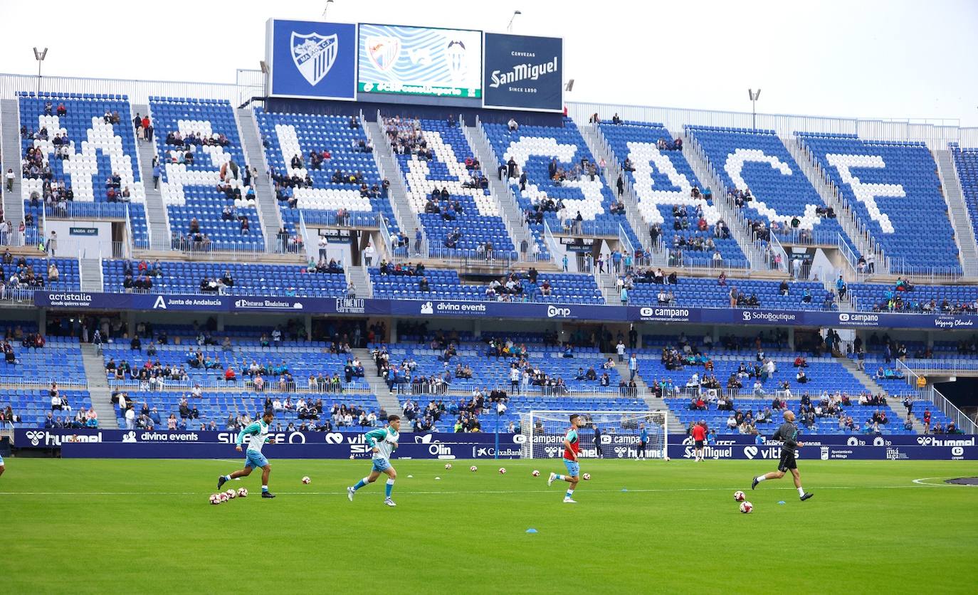 El Málaga-Alcoyano en La Rosaleda, en imágenes