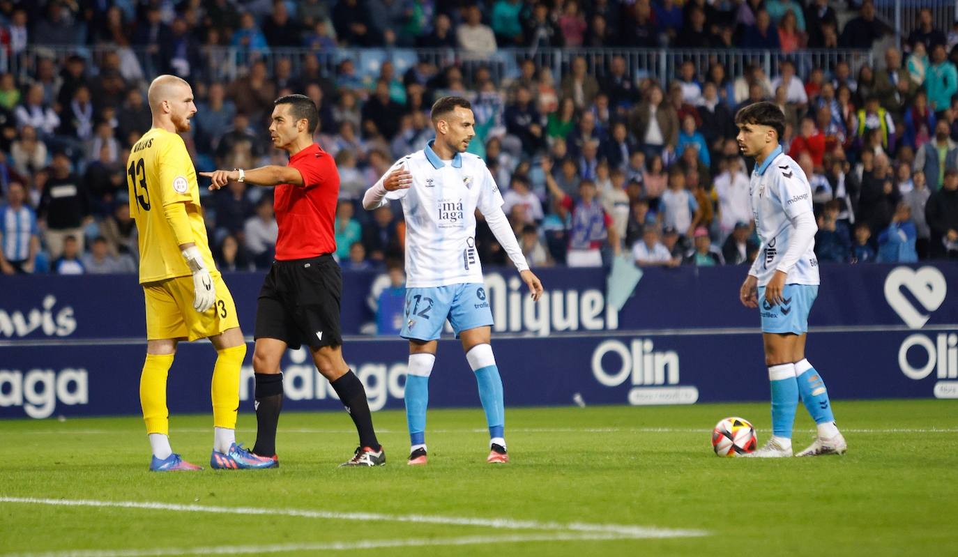 El Málaga-Alcoyano en La Rosaleda, en imágenes