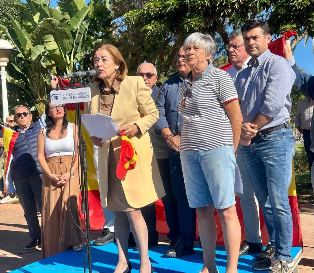 Protesta contra la amnistía en Vélez-Málaga