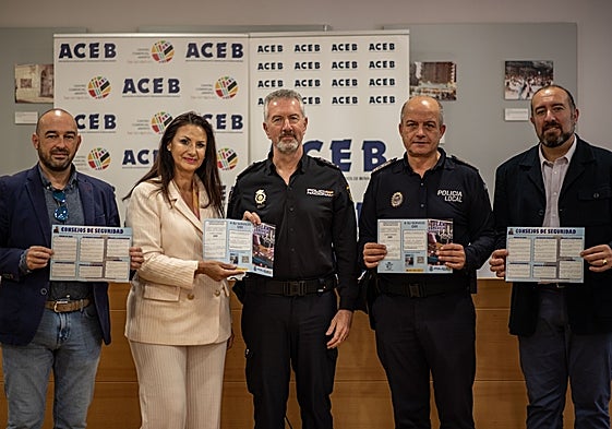 Presentación de la campaña 'Comercio Seguro' en la Asociación de Comerciantes de Benalmádena.
