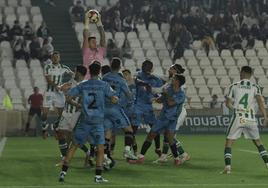 El Antequera se frena en Córdoba (3-0)