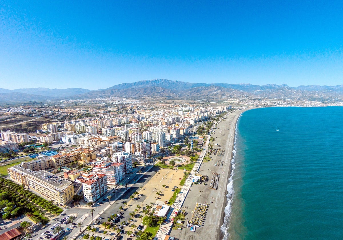 Vista panorámica del litoral de Torre del Mar.