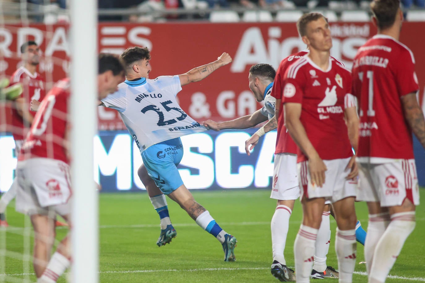 La goleada del Málaga en Murcia, en imágenes