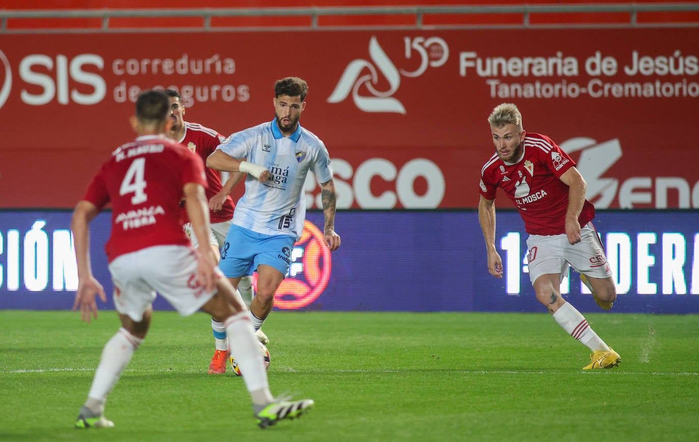 La goleada del Málaga en Murcia, en imágenes