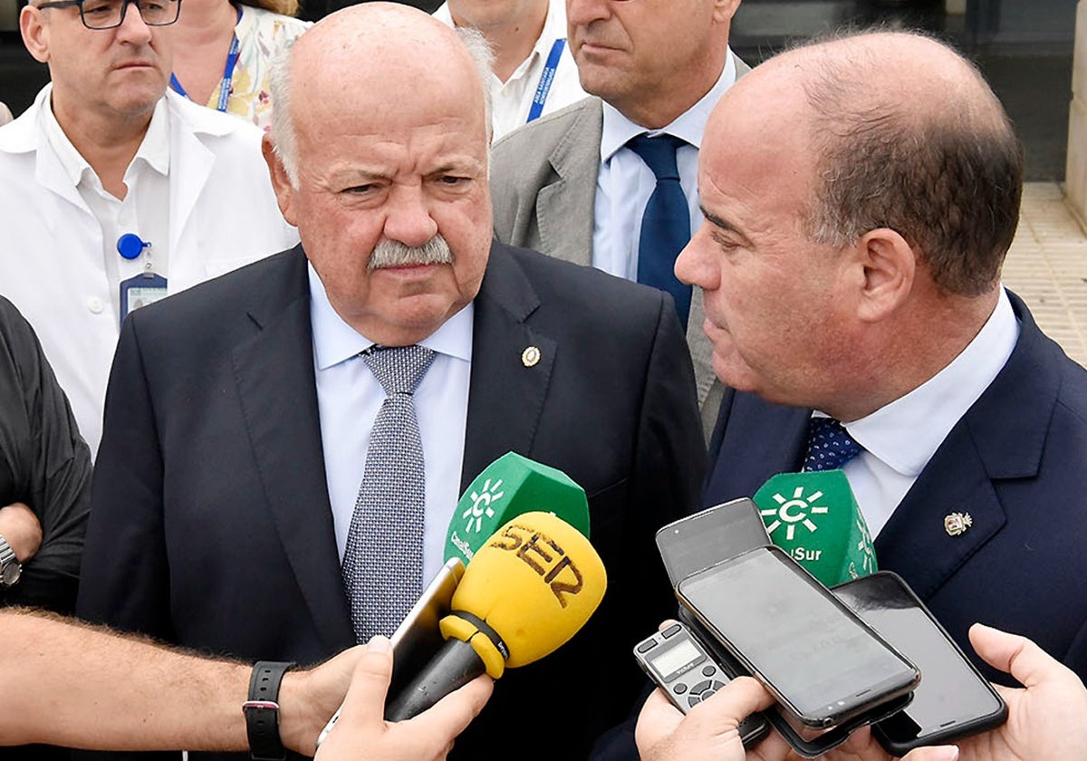 Jesús Aguirre, actual presidente del Parlamento de Andalucía, y el alcalde de Antequera, Manuel Barón