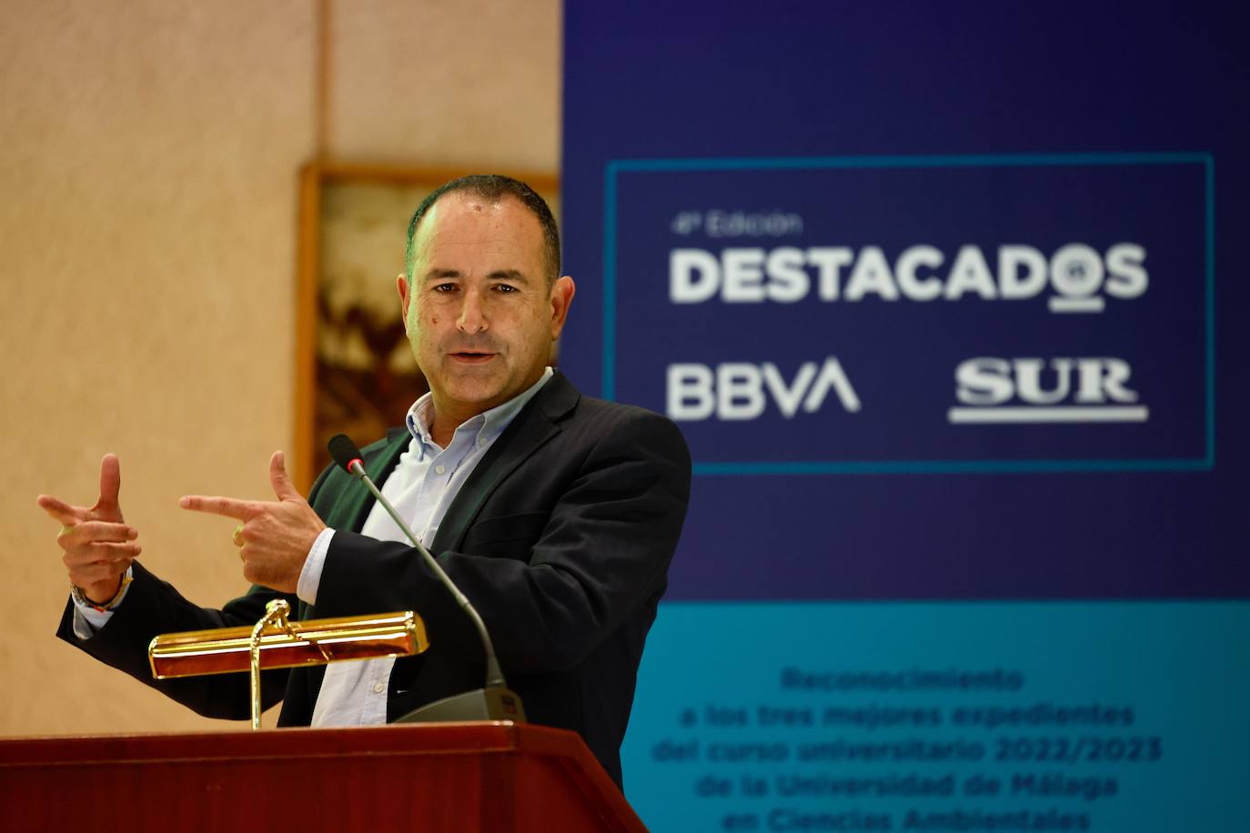 El director de SUR,  Manolo Castillo, destacó la gran preparación de las nuevas generaciones.