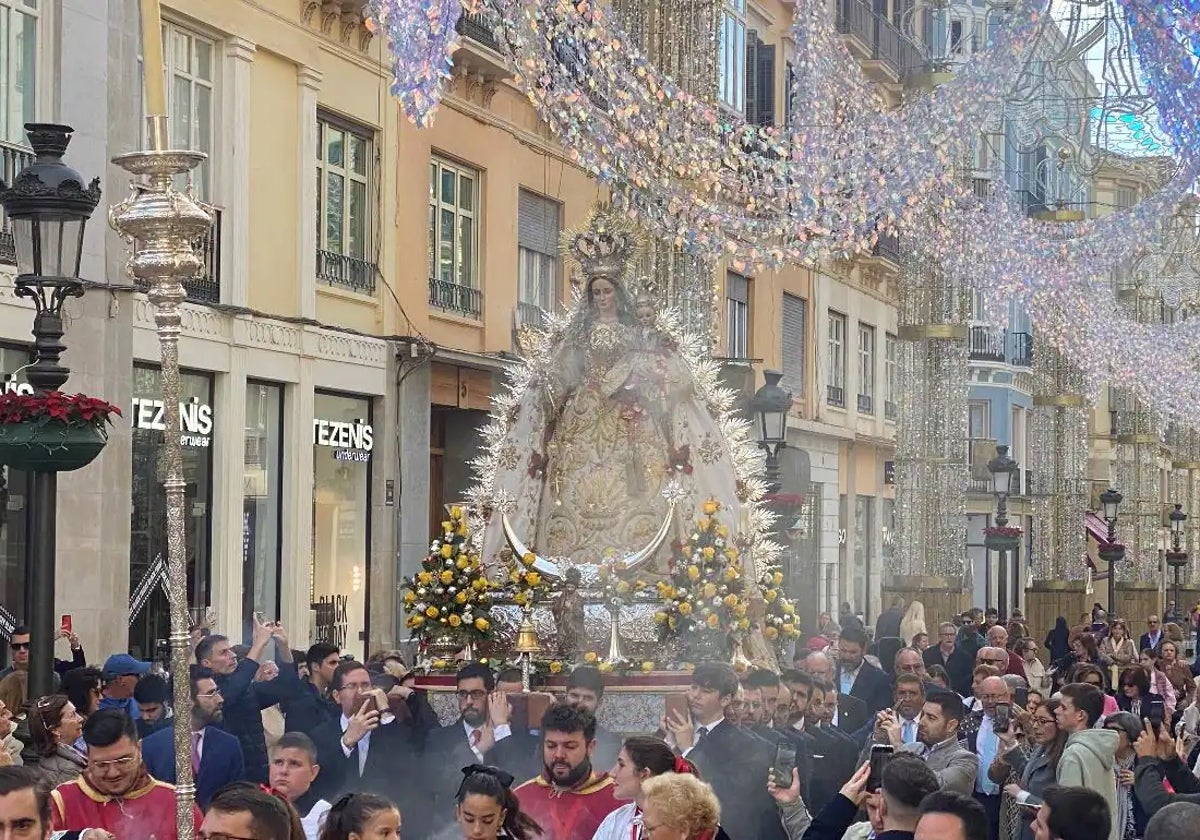 La Virgen de los Remedios durante el rosario votivo de 2022.