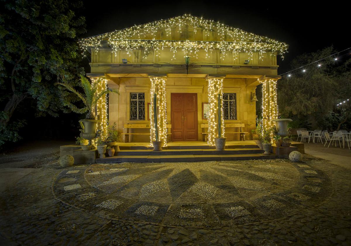 El Cementerio Inglés lucirá una iluminación especial esta Navidad.