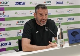 Ibon Navarro, en la rueda de prensa previa al partido frente al Manresa.