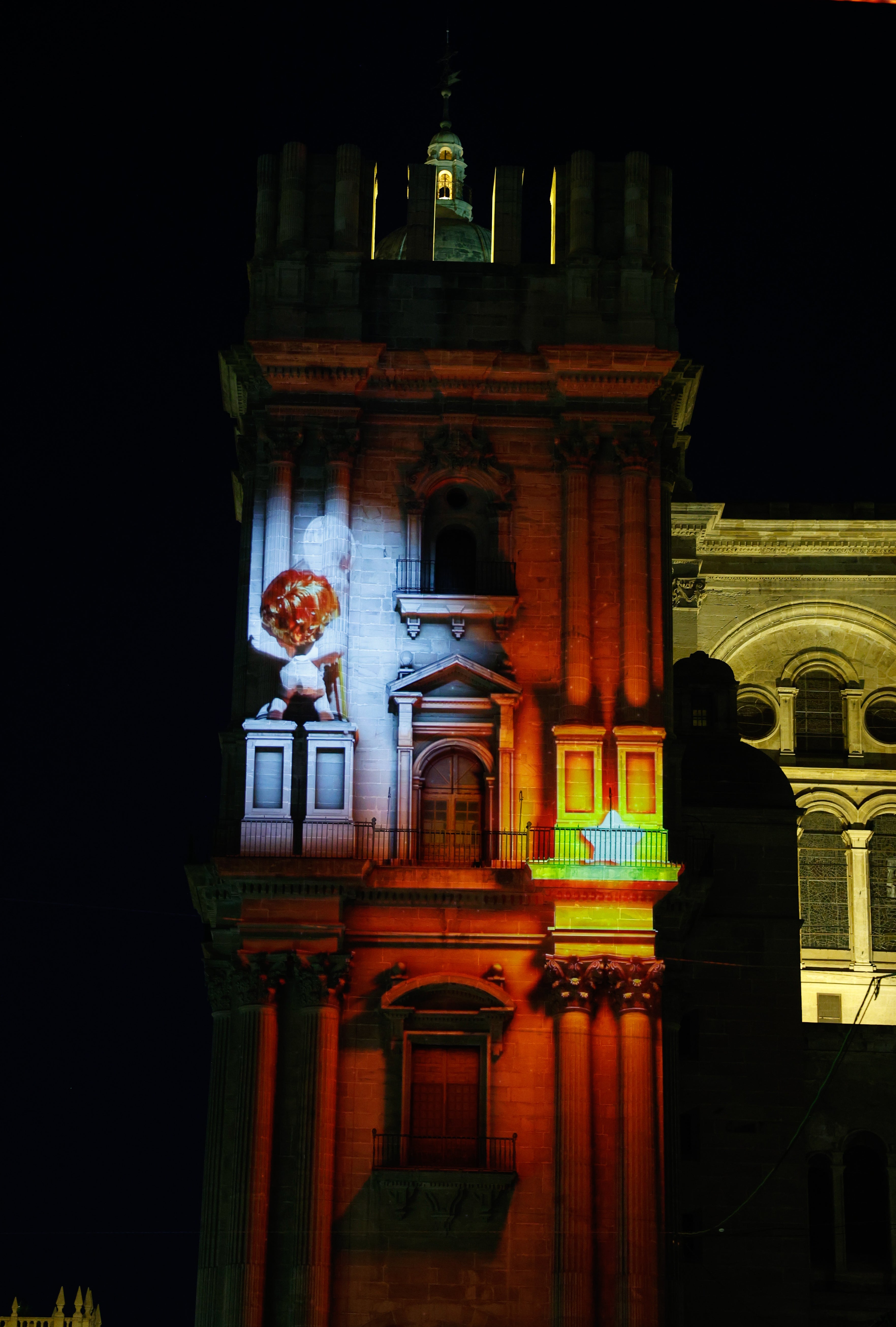 Así es el videomapping y la iluminación de la Catedral de Málaga