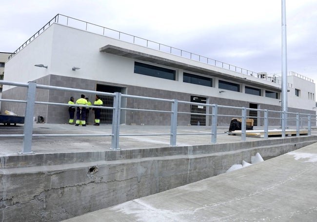 Nueva lonja para la subasta del pescado en el muelle de San Andrés.