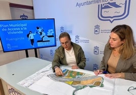 La alcaldesa junto a la concejal de Vivienda.