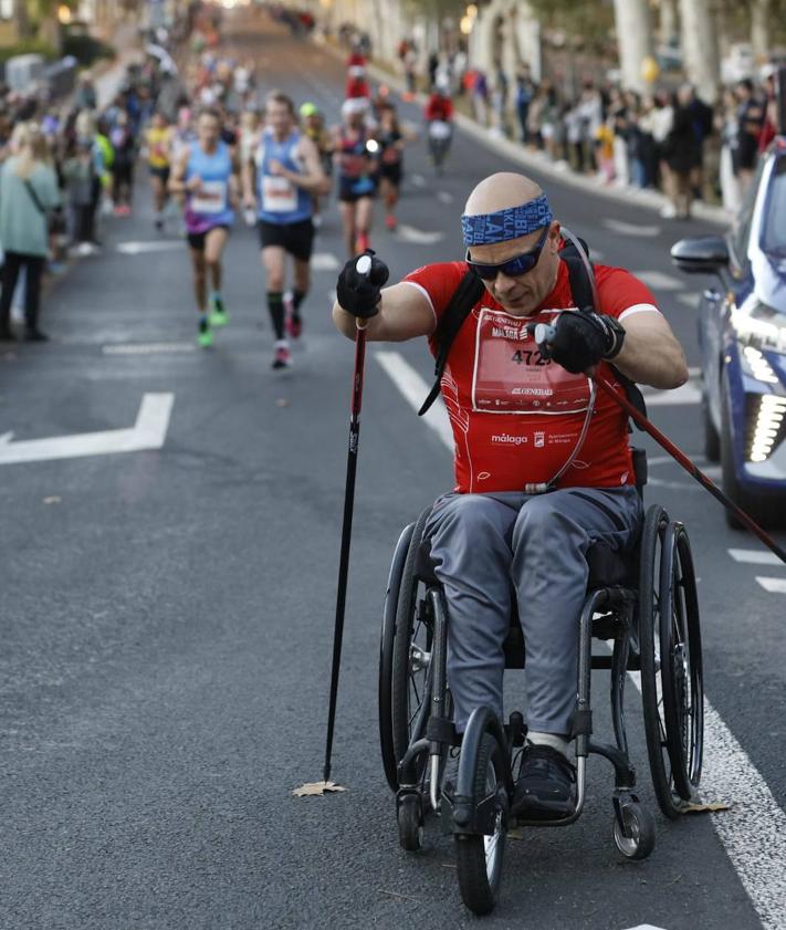 Imagen secundaria 2 - Charles Mneria se corona, sin récord, en el Generali Maratón de Málaga