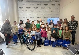 Acto de entrega de los galardones, este lunes en la Tenencia de Alcaldía de Torre del Mar.