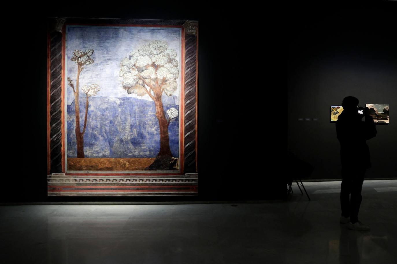 Exposición de José Manuel Ballester en la sala del Rectorado