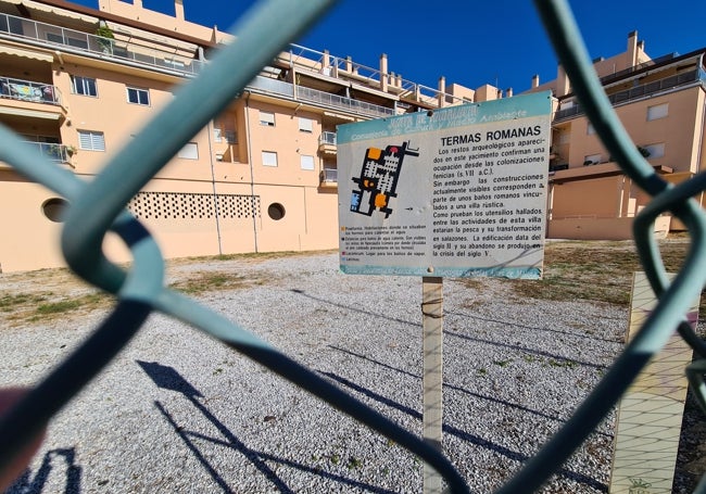 El solar dónde se encuentran las termas romanas.