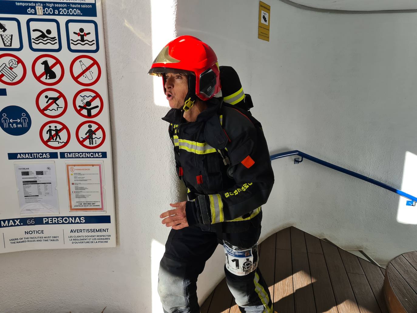 La Carrera Vertical de Fuengirola, en imágenes