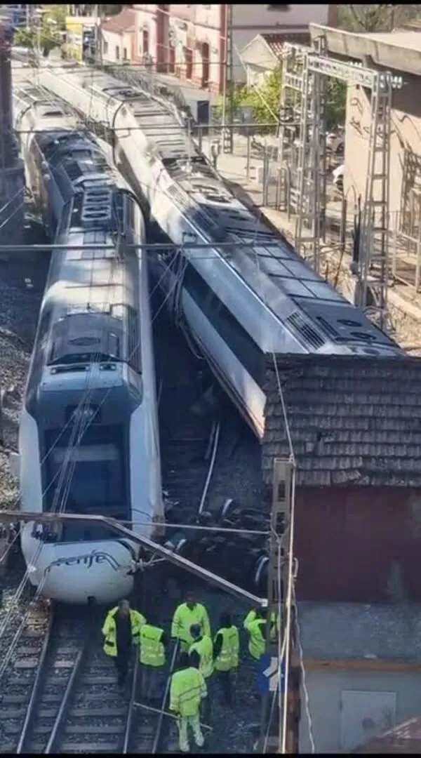 Choque De Trenes En La Estación De El Chorro: Así Estaban Los Trenes La ...