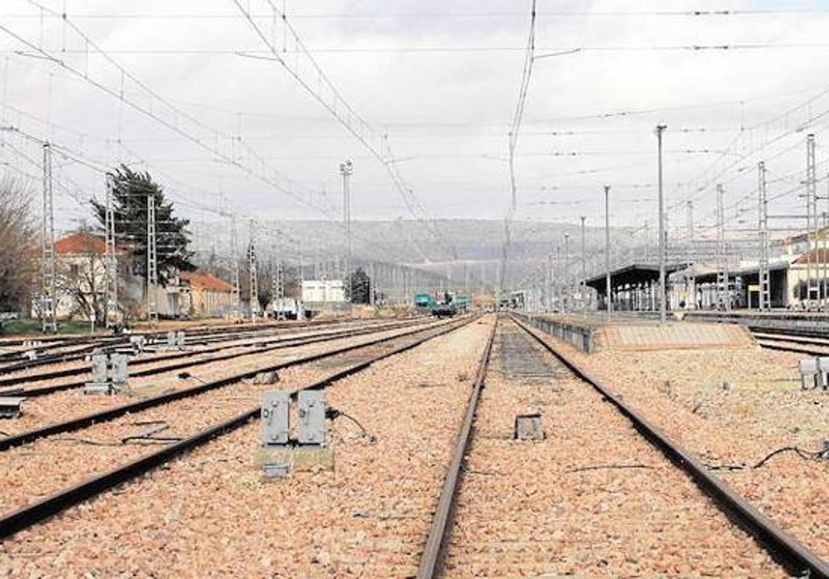 Restablecida la circulación en la línea Antequera-Algeciras tras una incidencia con un tren de trabajos