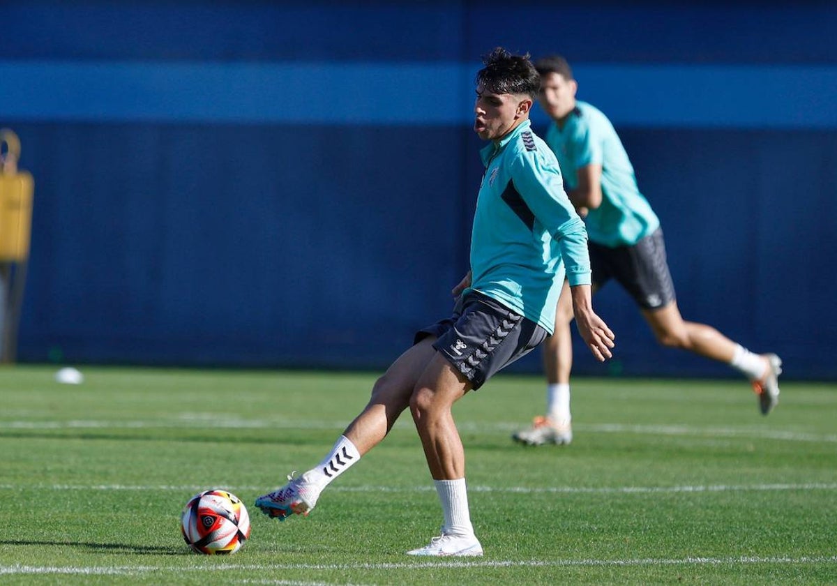 Izan Merino, en un entrenamiento reciente.