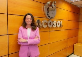 Matilde Mancha, en la sede de la empresa pública de aguas Acosol, en Marbella.