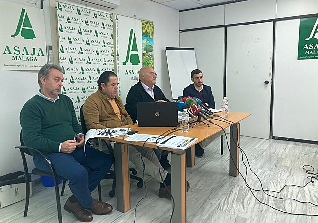 Imagen de los responsables de Asaja, ofreciendo el balance agrario de 2023.