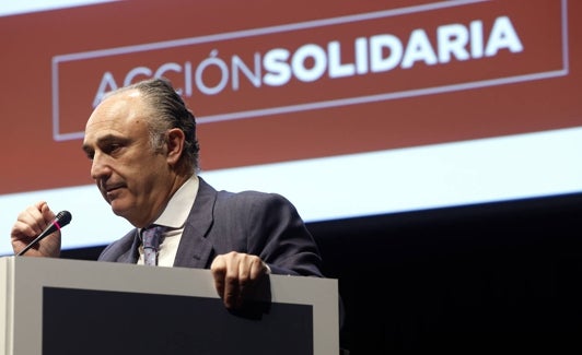 El director territorial de Andalucía CaixaBank, Juan Ignacio Zafra, durante su intervención. 