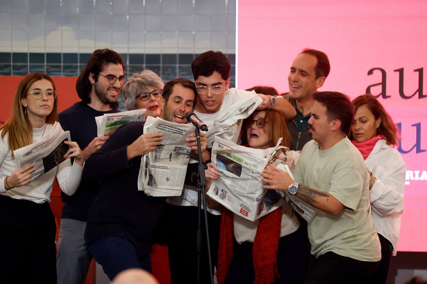 Los alumnos del taller de teatro revolucionaron la Fábrica Cervezas Victoria 