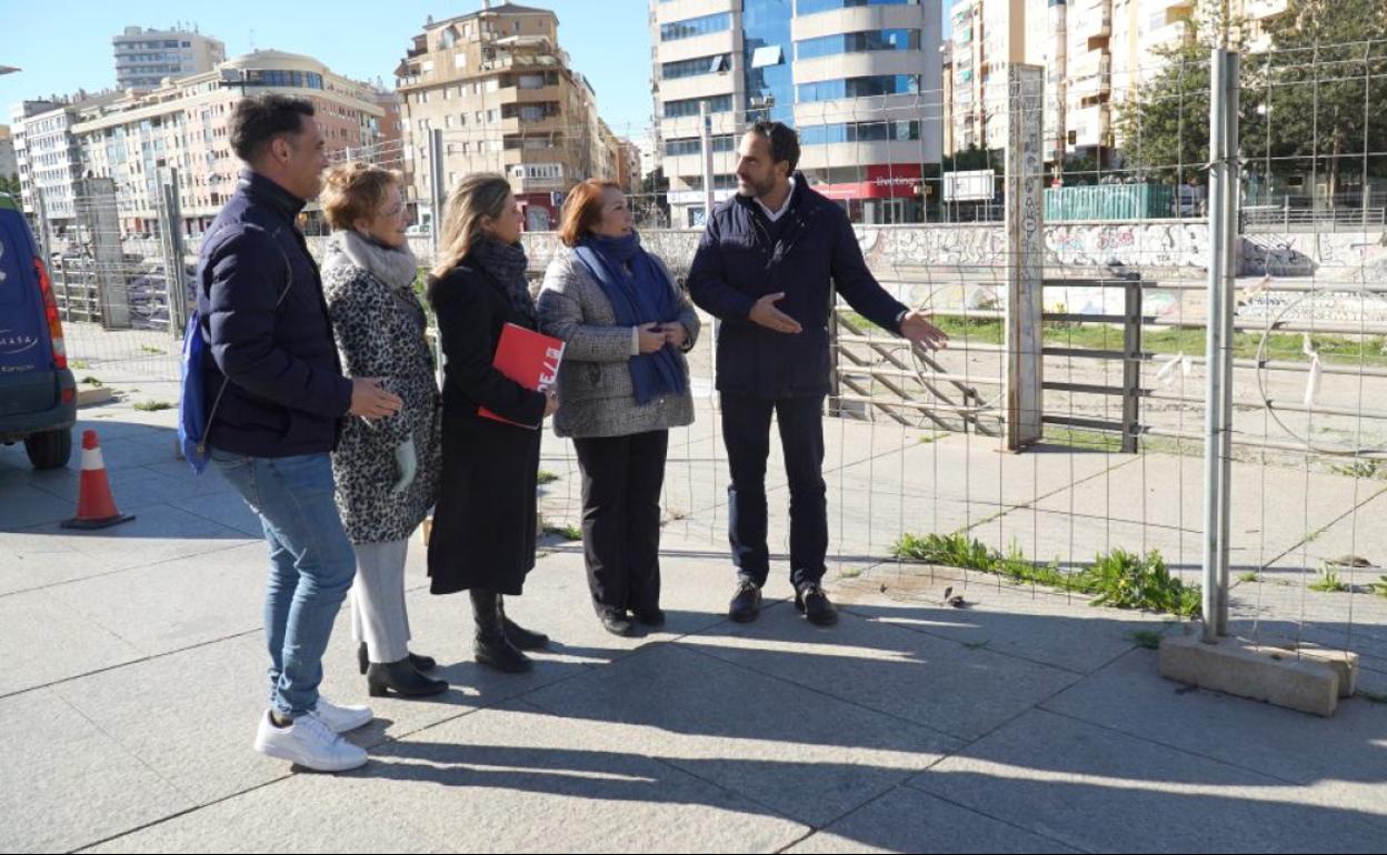 El PSOE tacha de «inutilidad absoluta la incapacidad» del equipo de gobierno para construir el puente del CAC