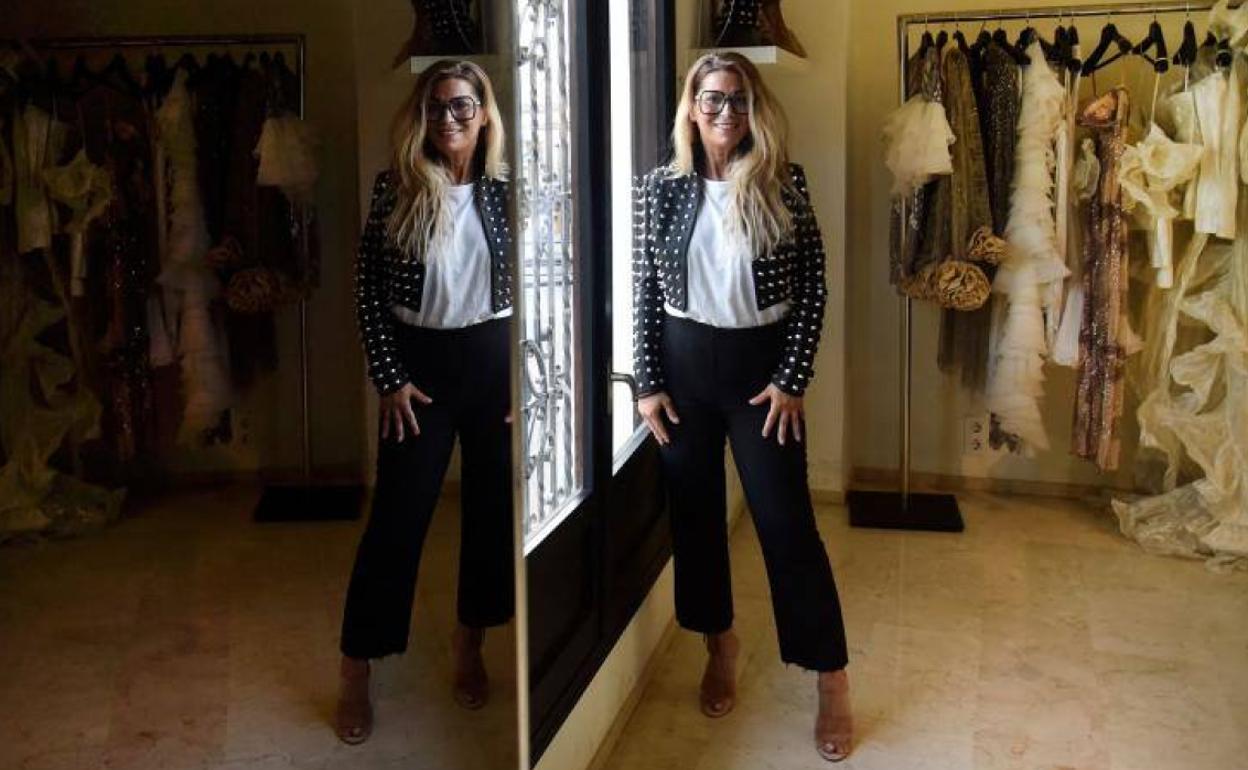 Juana Martín, la diseñadora que estará presente en la Semana de la Alta Costura de París de la mano de Málaga de Moda