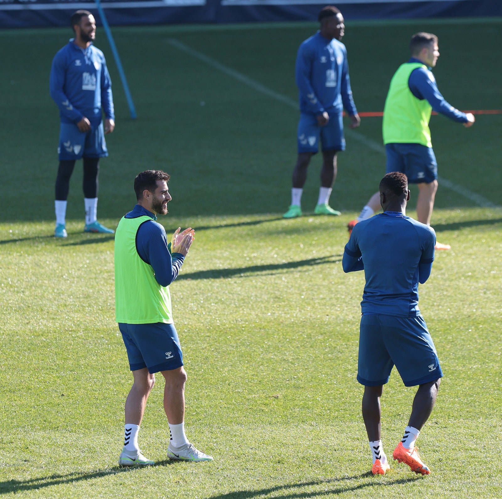El equipo blanquiazul se ejercitó este jueves en el campo principal de La Rosaleda para afinar su preparación de cara al enfrentamiento en casa con el Oviedo de este viernes 3 de febrero a partir de las 21.00 horas. La principal novedad ha sido el regreso de Delmás. 
