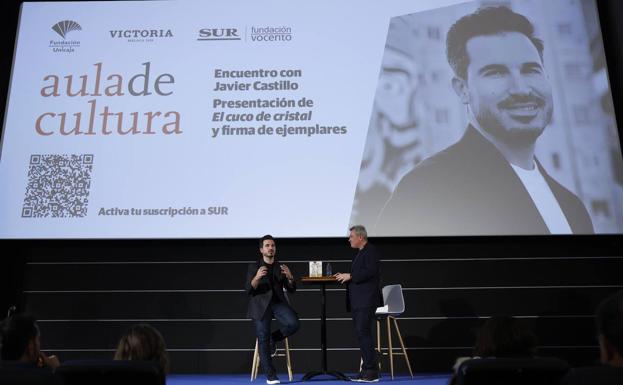 Así ha sido la presentación de 'El cuco de cristal' de Javier Castillo en el Aula de Cultura de SUR