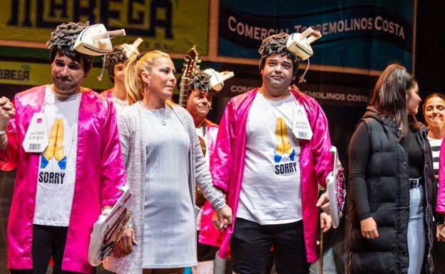 Así se presentó en Málaga la murga acusada de actitudes machistas en el Carnaval de Cádiz