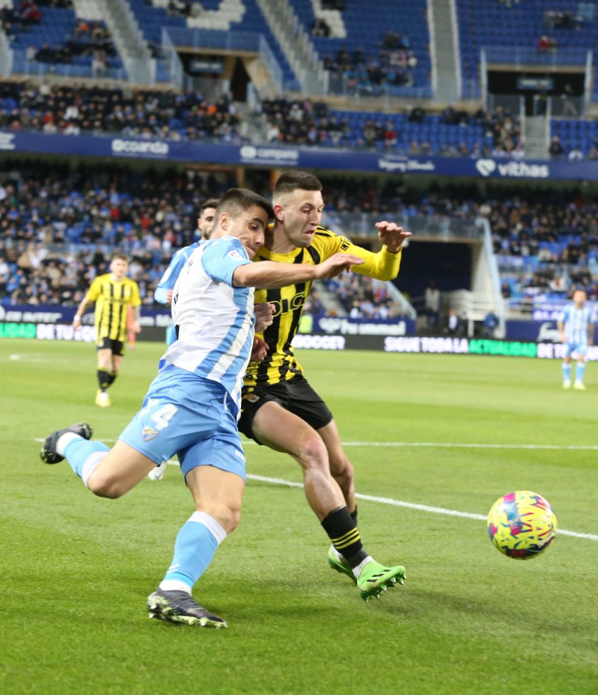 Derrota del Málaga en casa ante el Oviedo. 