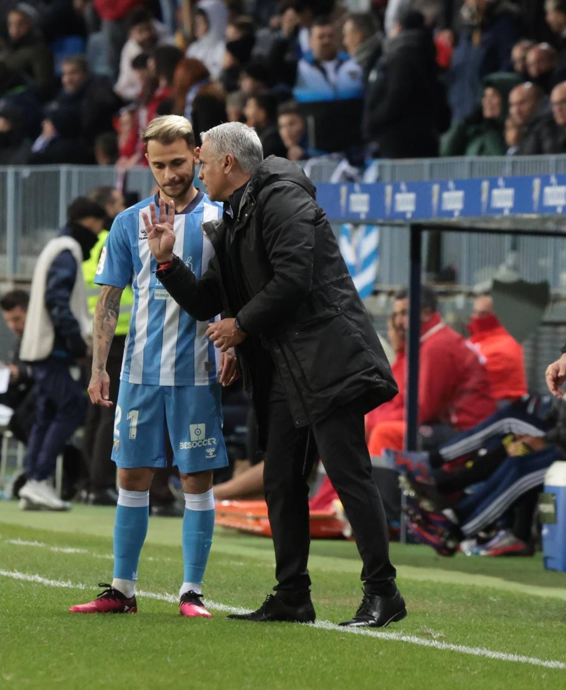 Derrota del Málaga en casa ante el Oviedo. 