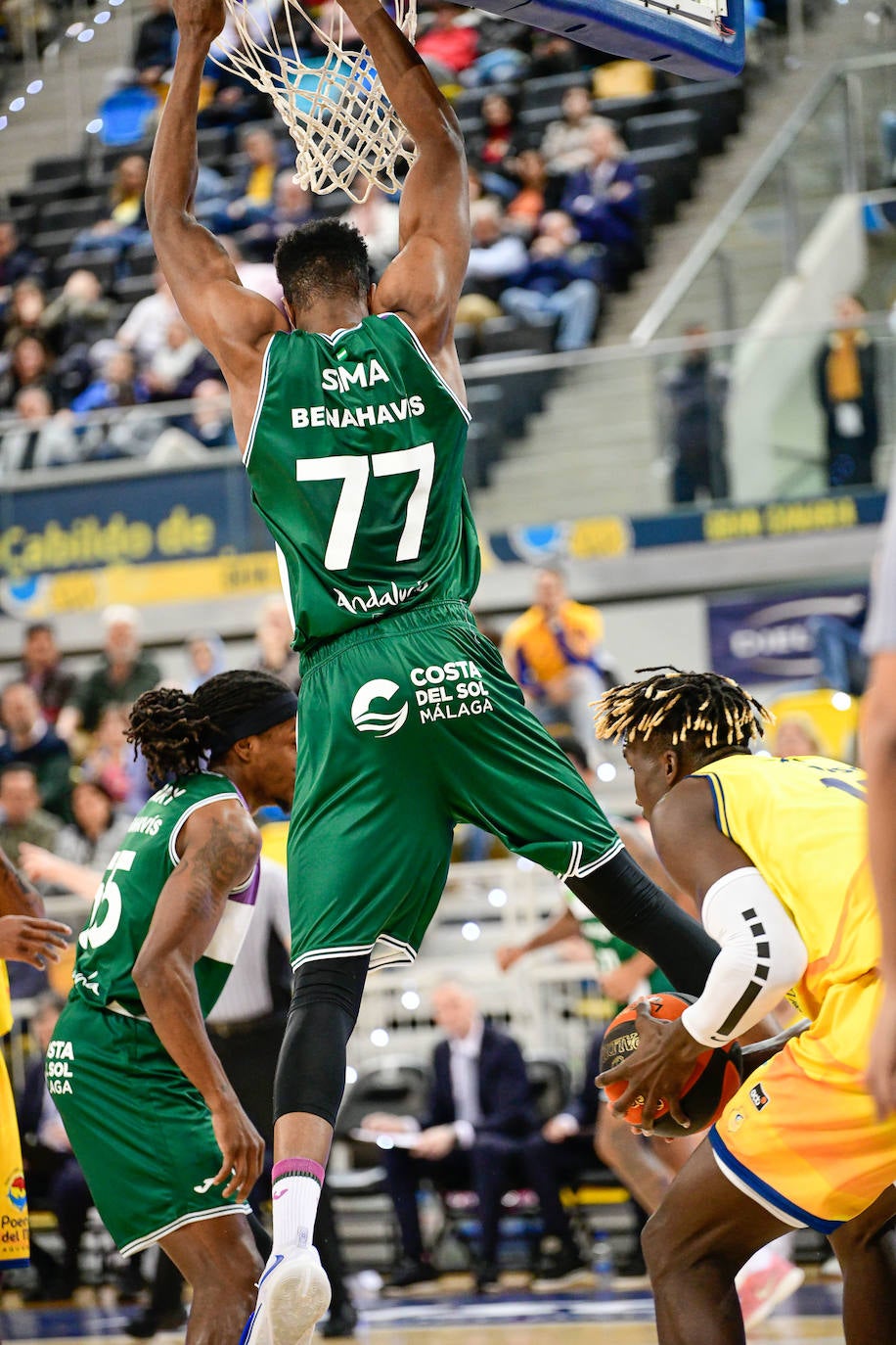 Derrota del Unicaja ante el Gran Canaria (88-70). 