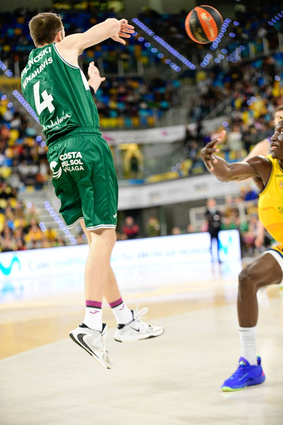 Derrota del Unicaja ante el Gran Canaria (88-70). 