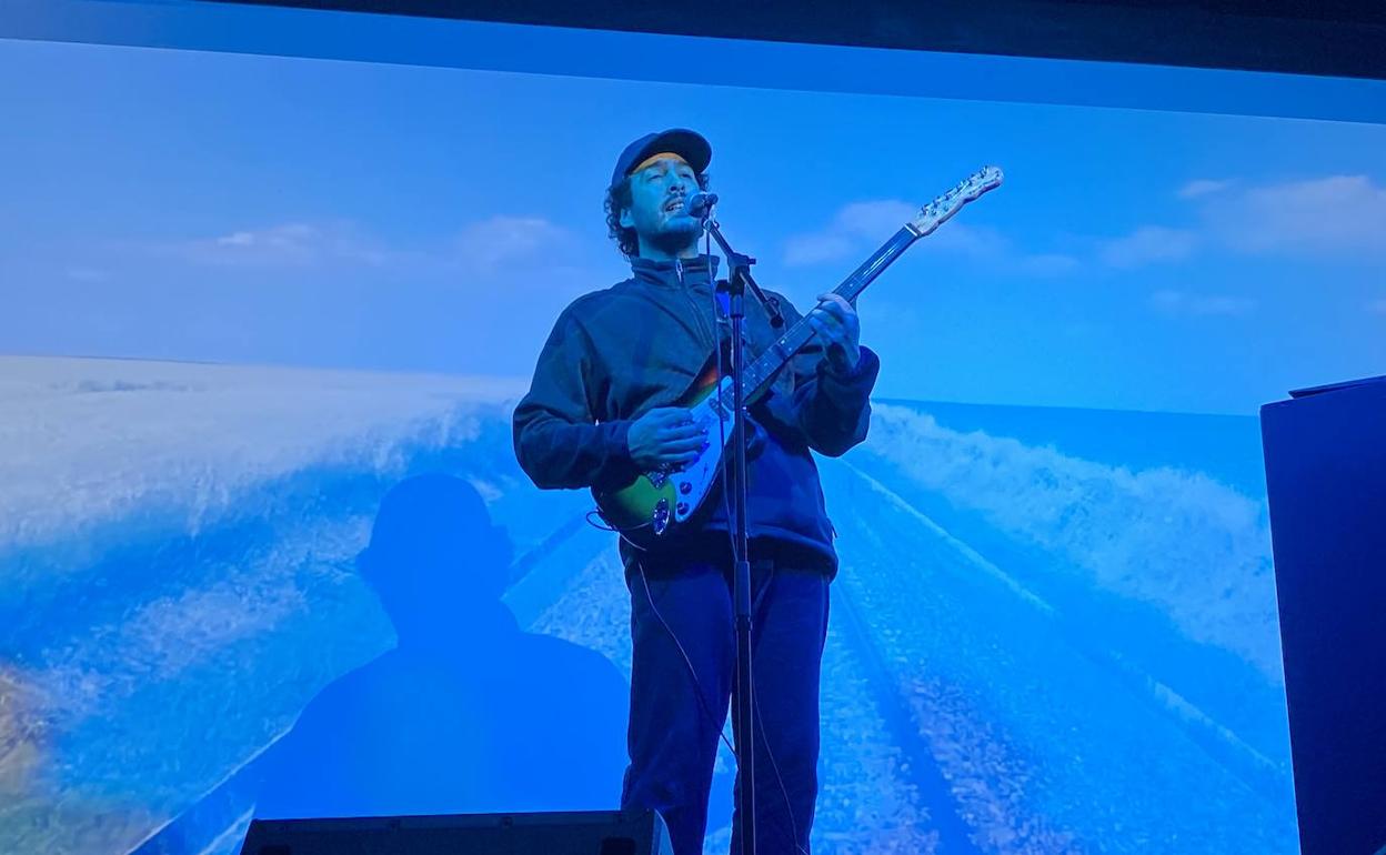 El Contenedor Cultural más rumbero con la música de Paco Moreno