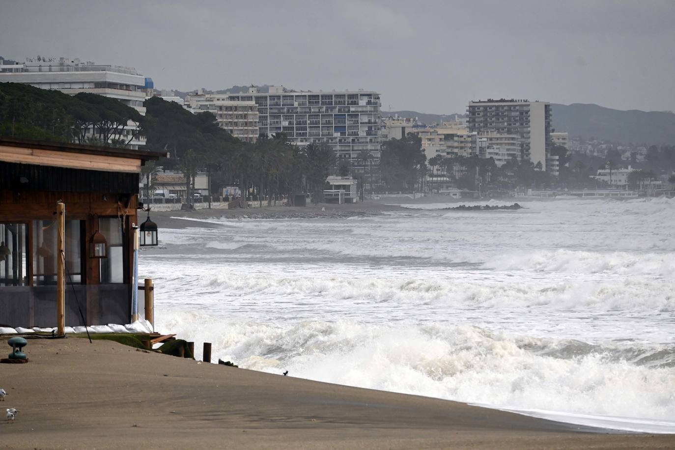 Incidencia del temporal en las playas de Marbella 