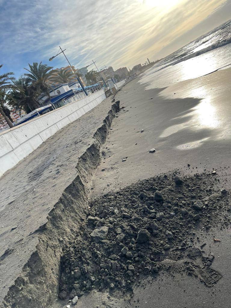 En la Axarquía, las playas de Nerja, Torre del Mar y Torrox se vieron afectadas 