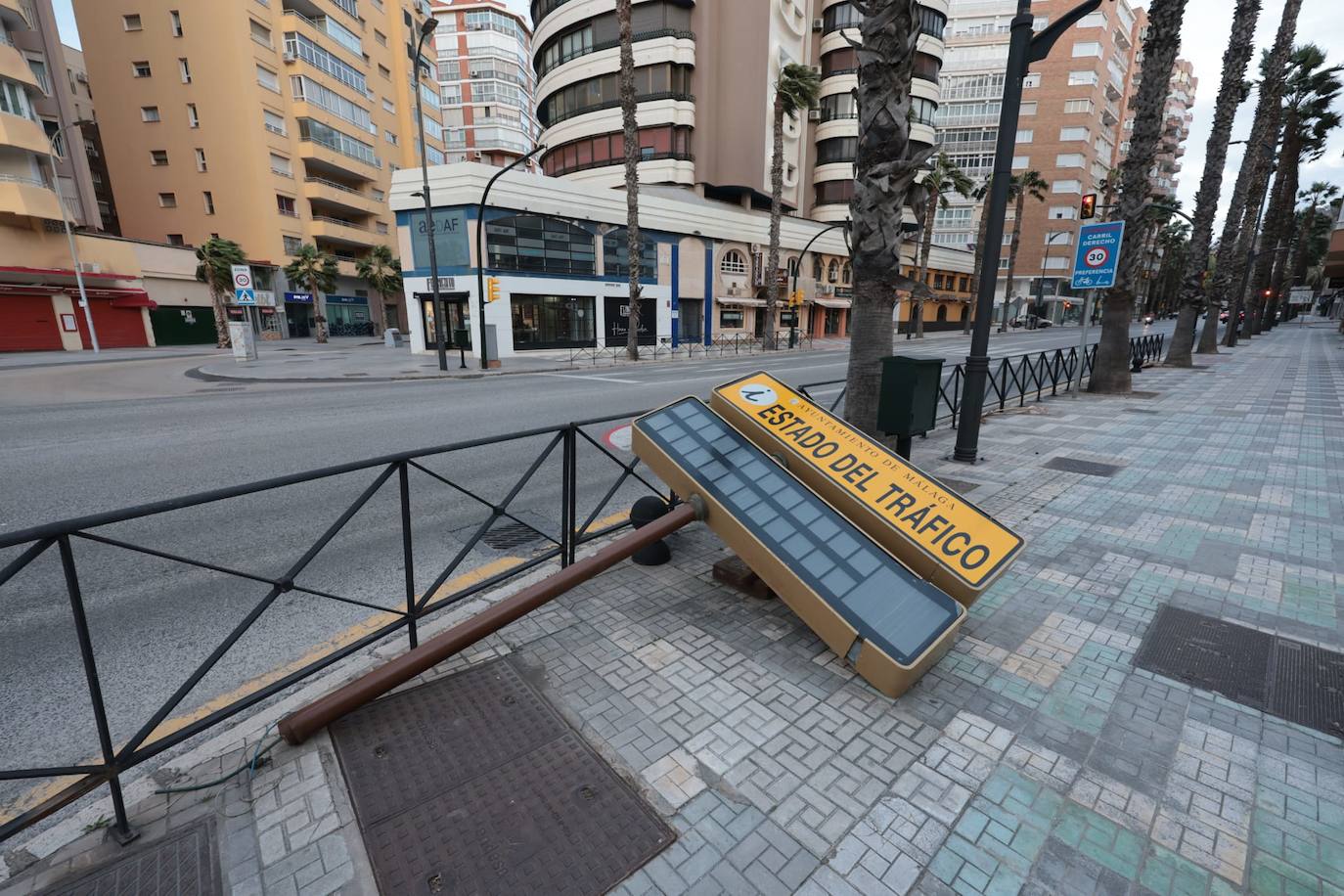 Imagen del temporal tomada en la capital, este sábado.