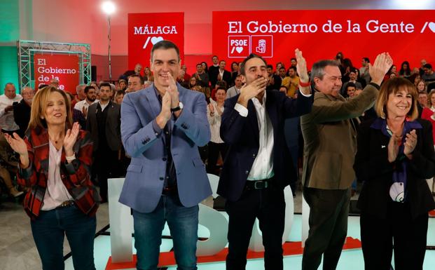 Begoña Medina, Pedro Sánchez, Daniel Pérez, Juan Espadas e Inmaculada Jabato, este mediodía.