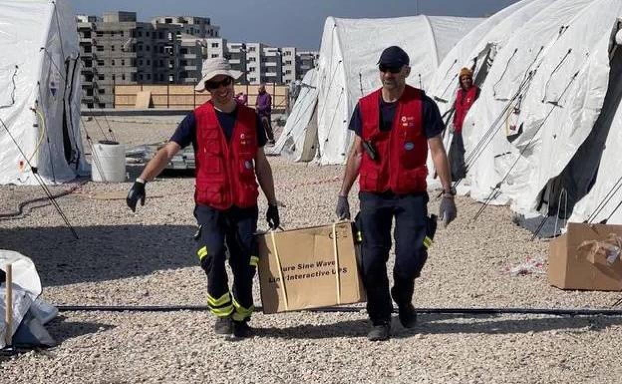 Las tiendas de campaña del hospital instalado por España están listas para atender a los pacientes