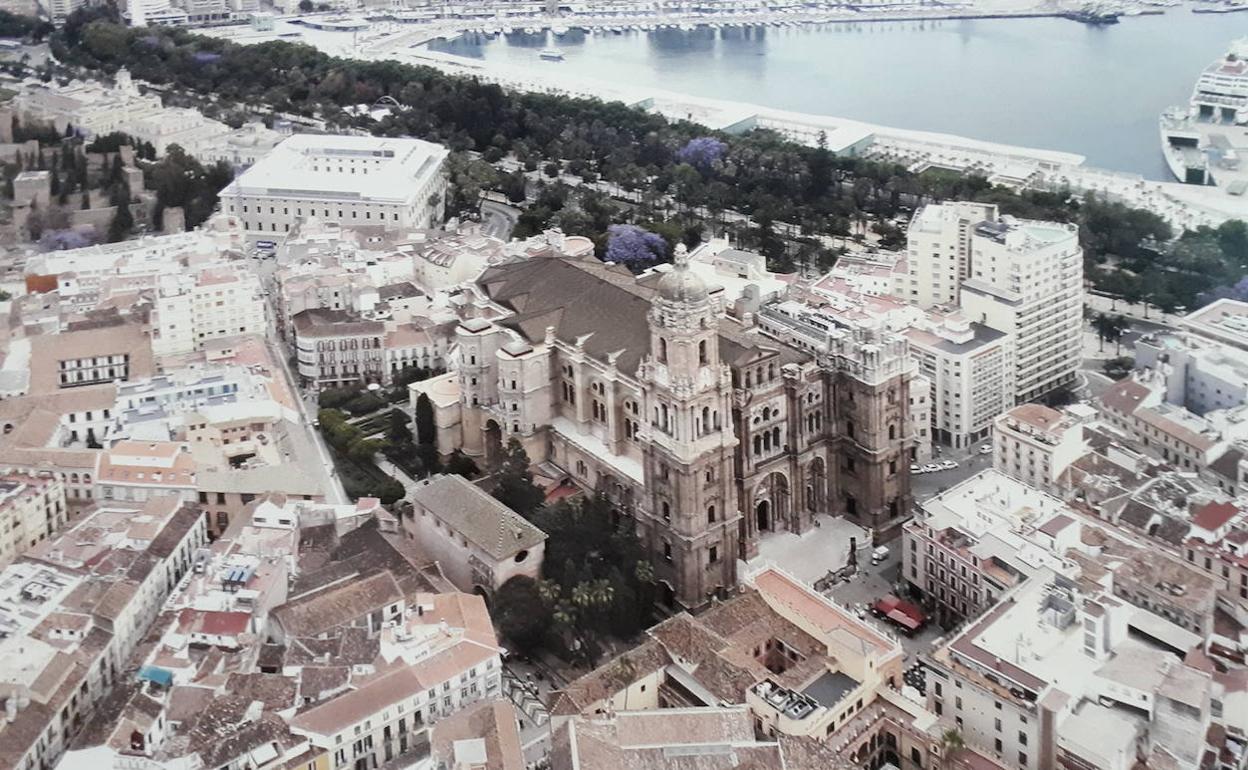 Recreación del proyecto de tejado para la Catedral de Málaga. 